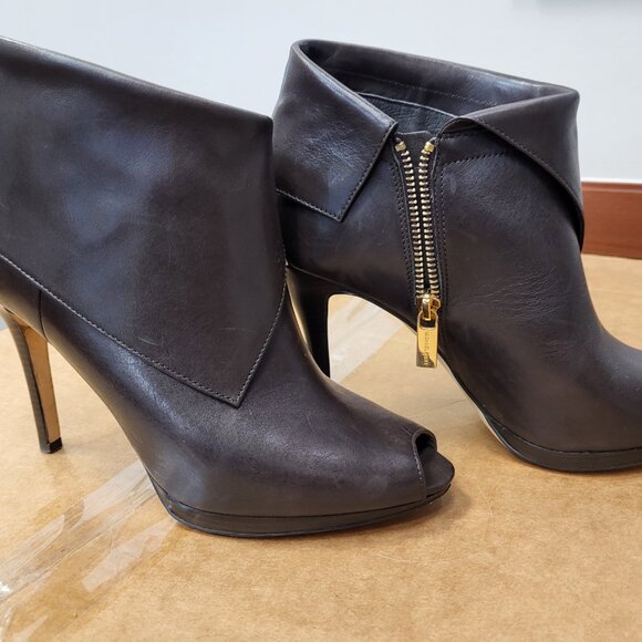 Michael Kors Kendra Peep Toe Booties Brown Leather Ankle Boots Size 8 - Picture 12 of 14